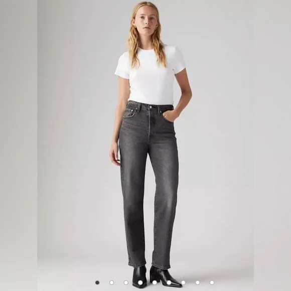 Levi’s Ribcage Straight - Picture 1 of 8